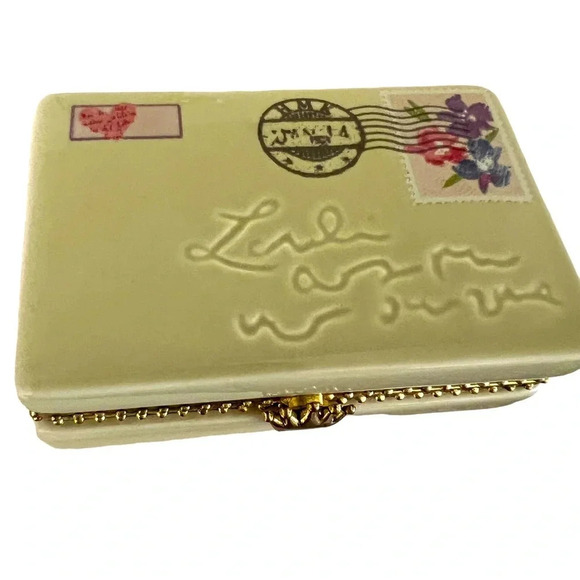 Vintage‎ Hallmark Postage Stamp Porcelain Box - Picture 1 of 2